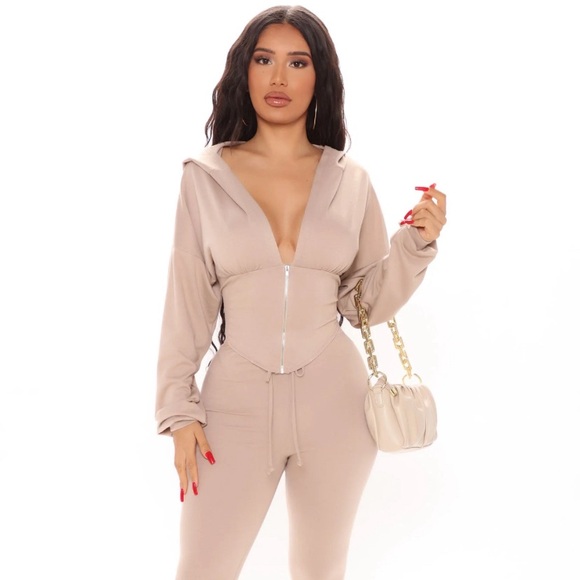 Fashion nova “Better than ever” Hoodie set Brand new - Picture 2 of 3